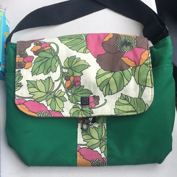 1154 Lill Studio Handbags - 1154 Lill Studio Messenger Bag 1154 Lill Studio Handbags - 1154 Lill Studio Messenger Bag